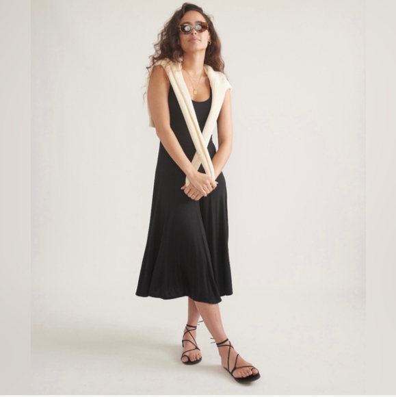 Marine Layer Lexi Dress - Picture 4 of 9